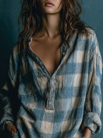 Abito Mini a Maniche Lunghe con Collo Henley a Quadri Blu e Bianchi